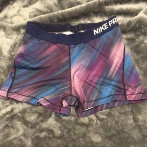 Nike pro shorts size L